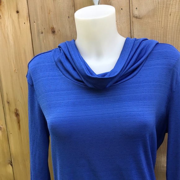 Adidas blue hooded 3/4 sleeve top size medium - Picture 4 of 10